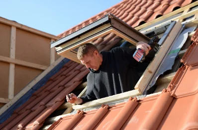 Pose de fenêtres de toit Velux au Roulier